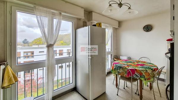 Appartement  4 chambres  2 balcons 152 m2  calme  5 pièces  Viroflay