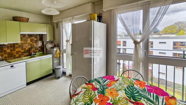 Appartement  4 chambres  2 balcons 152 m2  calme  5 pièces  Viroflay