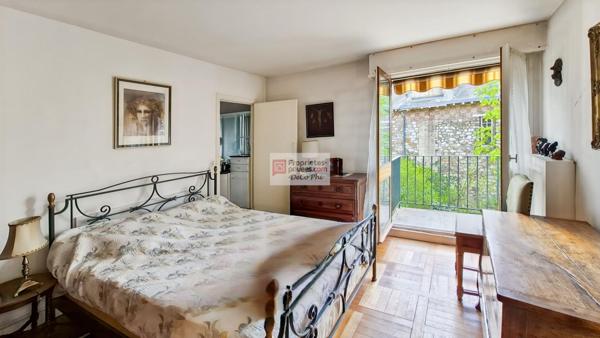 Appartement  4 chambres  2 balcons 152 m2  calme  5 pièces  Viroflay