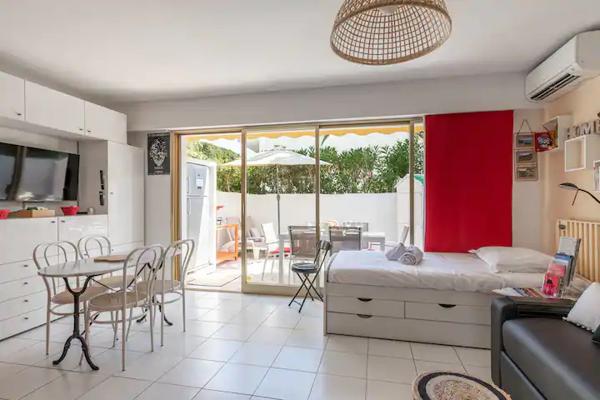 Appartement Cannes de type T1 bis plages du Midi 273 700 euros