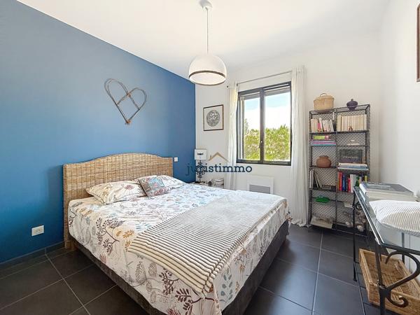 *** SOUS OFFRE*** Vaison-la-Romaine – Élégante villa contemporaine de plain-pied à deux pas du centre-ville