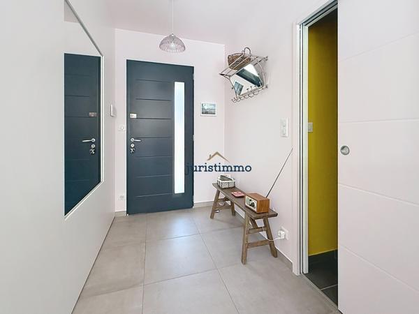 *** SOUS OFFRE*** Vaison-la-Romaine – Élégante villa contemporaine de plain-pied à deux pas du centre-ville