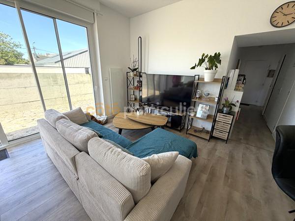 Location
                Appartement72 m² - 4 Pièces -
                    LESNEVEN (29260)