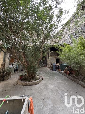 Immeuble à vendre 68 m² Villeneuve-lès-Avignon