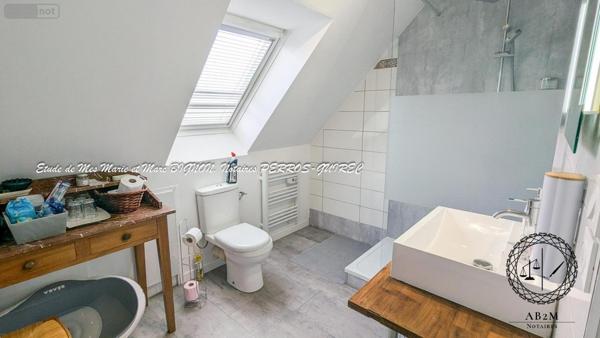 Maison individuelle à vendre à La Roche-Jaudy dans les Côtes-d'Armor (22450), ref : VM381-22093