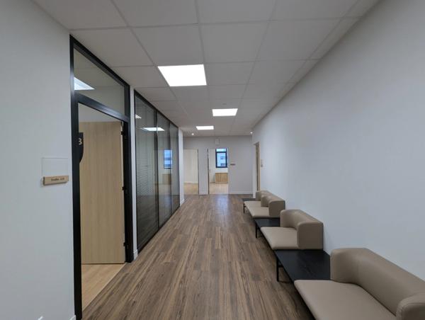 Locals/bureaux à vendre BRUGES (33)