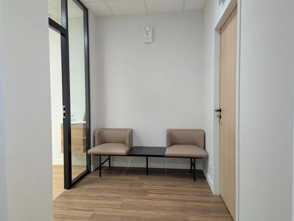 Locals/bureaux à vendre BRUGES (33)