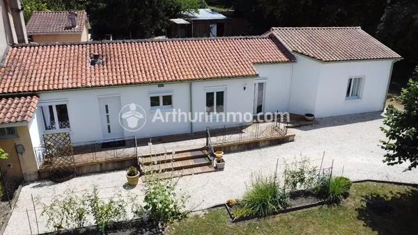 Vente                                                      Maison
                        
                     4 pièces                      101 m2                     à Saint-Astier