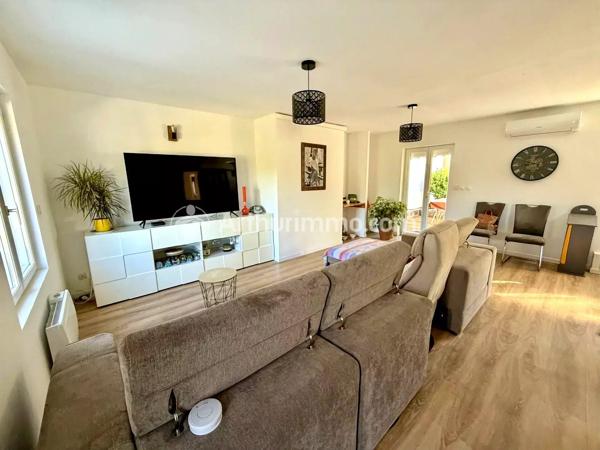 Vente                                                      Maison
                        
                     4 pièces                      101 m2                     à Saint-Astier