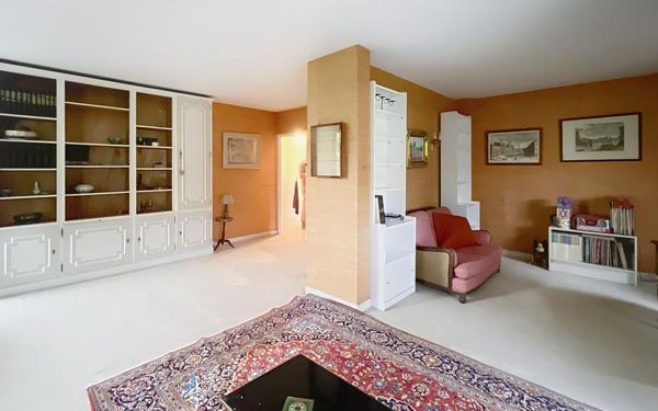 Appartement à vendre    4 pièces •  Rocquencourt