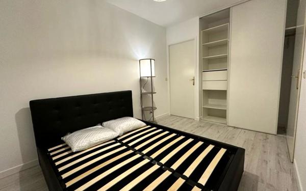 Appartement à louer    2 pièces •  Massy