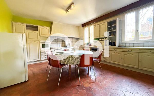 Appartement à vendre    11 pièces • 266 m2 Soissons