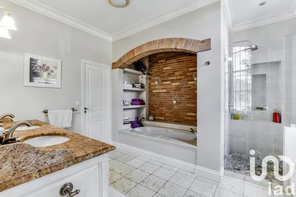 Maison à vendre 11 pièces 435 m² Grenade