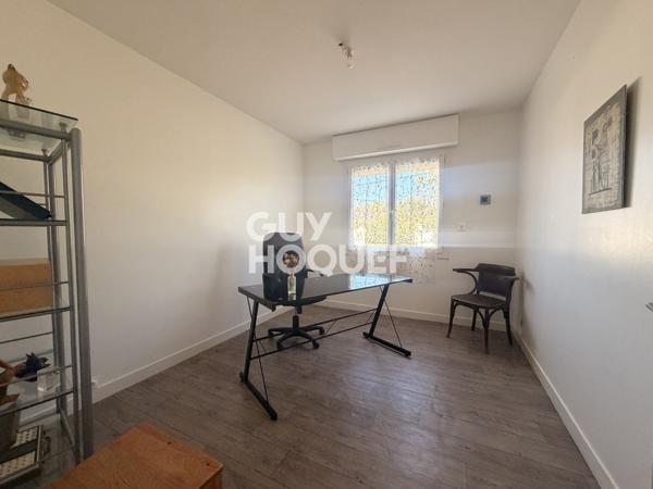MAISON DE PLAIN-PIED – 130 M² – 5 CHAMBRES – DÉPENDANCE – TERRAIN DE 1 200 M²