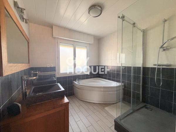 MAISON DE PLAIN-PIED – 130 M² – 5 CHAMBRES – DÉPENDANCE – TERRAIN DE 1 200 M²