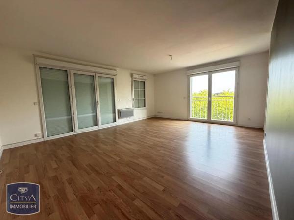 Appartement à louer 4 pièces 83.39m² Dainville (62000)