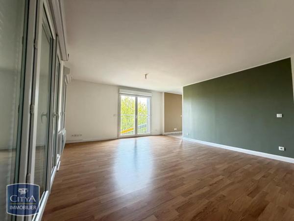 Appartement à louer 4 pièces 83.39m² Dainville (62000)