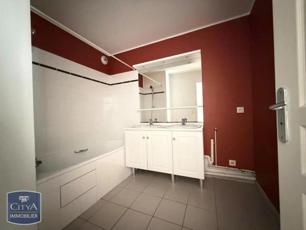 Appartement à louer 4 pièces 83.39m² Dainville (62000)