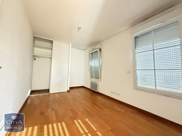 Appartement à louer 4 pièces 83.39m² Dainville (62000)