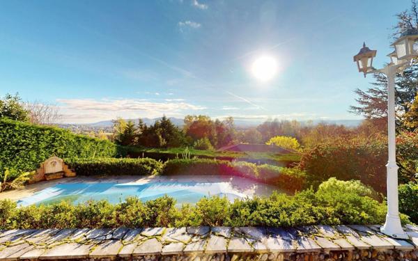 Maison à vendre    5 pièces • 140,21 m2 Reyrieux