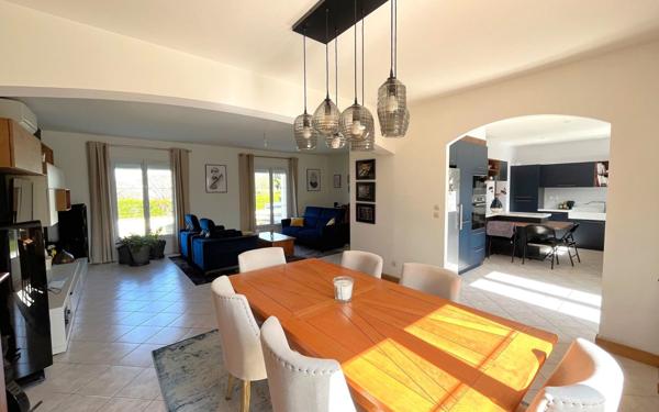 Maison à vendre    6 pièces • 147,60 m2 Beauvais