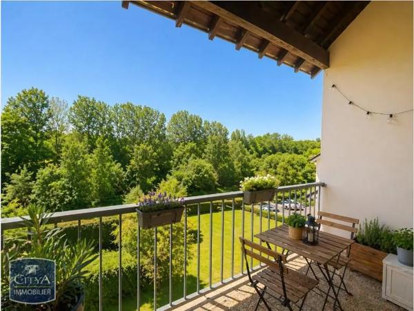 Appartement à louer 3 pièces 76.11m² Chinon (37500)