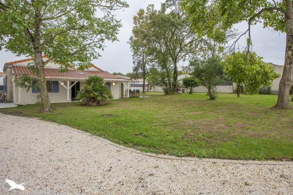 Maison à vendre |  Vergeroux |  6 pièces | 140 m²