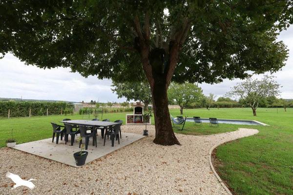 Maison à vendre |  Cours-de-Pile |  6 pièces | 185 m²