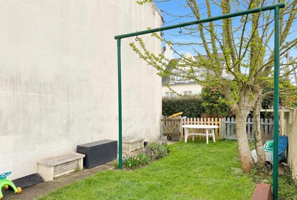 Maison familiale de 117 m² avec 4 chambres et jardin exposé Sud-Ouest