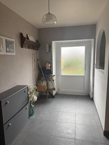 Longère en pierre avec dépendances – Lanvallay