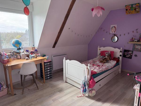 Longère en pierre avec dépendances – Lanvallay