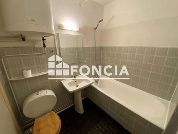 Location Studio 24.45 m² - 21 AVENUE DU GENERAL DE GAULLE Gradignan 33170