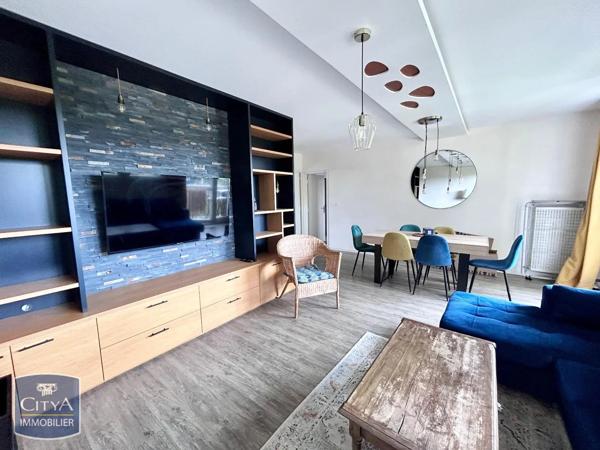 Appartement à louer 4 pièces 73.53m² Tours (37100)