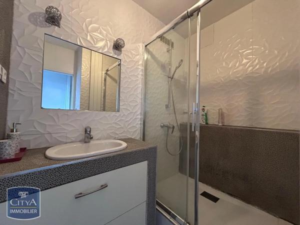 Appartement à louer 4 pièces 73.53m² Tours (37100)