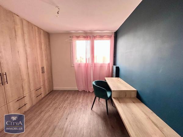 Appartement à louer 4 pièces 73.53m² Tours (37100)