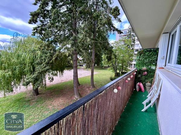 Appartement à louer 4 pièces 73.53m² Tours (37100)