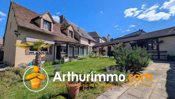 Vente                                                      Maison de village
                        
                     10 pièces                      250 m2                     à Aubigny-sur-Nère