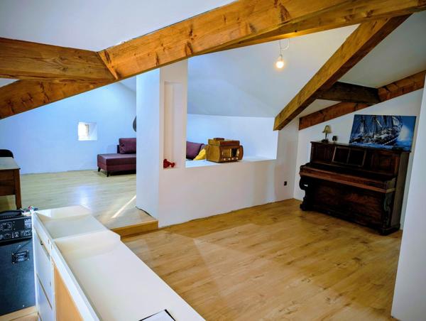 Charme authentique à Saint-Julien-Du-Gua