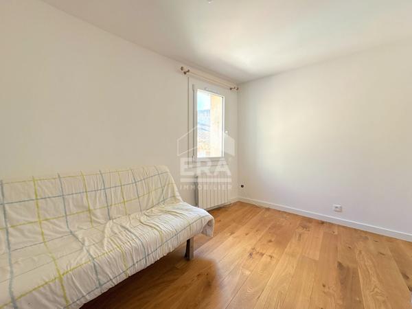 A VENDRE 84120 PERTUIS APPARTEMENT DUPLEX DE TYPE 3 PIECES D'ENVIRON 52M² AVEC TERRASSE.