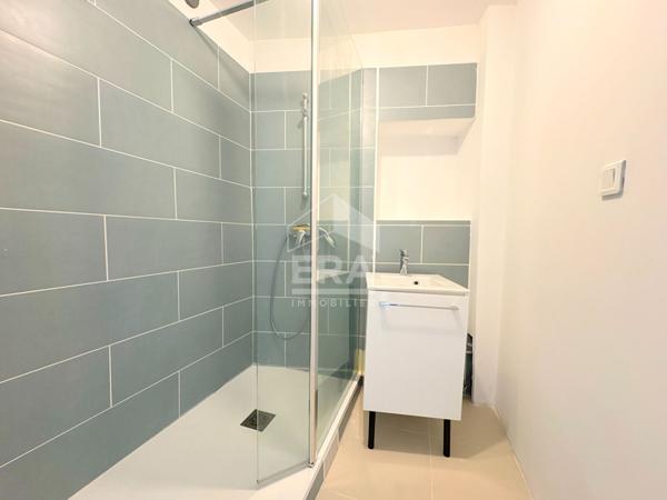 A VENDRE 84120 PERTUIS APPARTEMENT DUPLEX DE TYPE 3 PIECES D'ENVIRON 52M² AVEC TERRASSE.