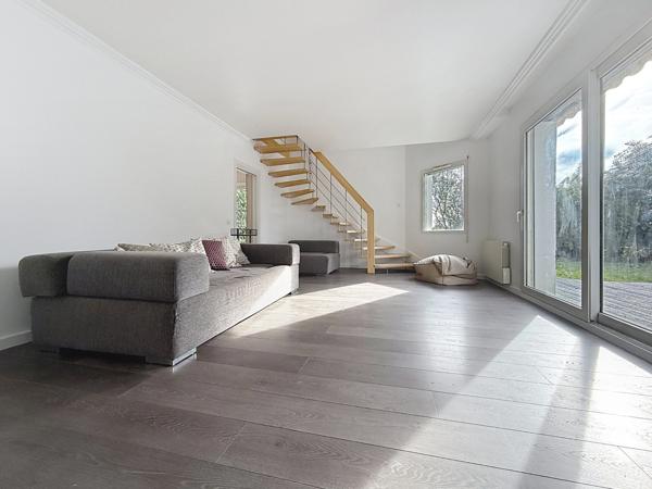 Maison à vendre 8 pièces PREVESSIN MOENS (01)