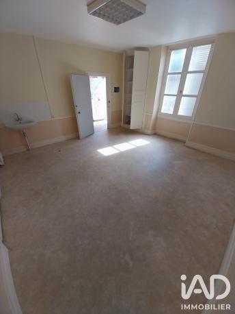 Maison à vendre 8 pièces 243 m² Montmorillon