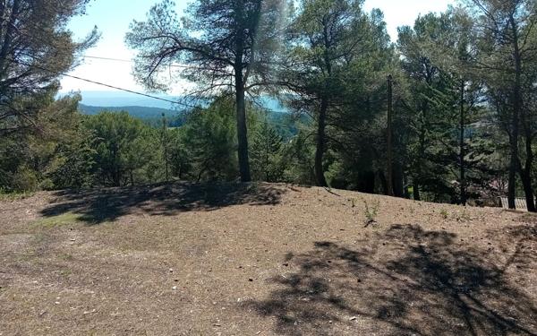 Terrain à vendre    La Bastidonne