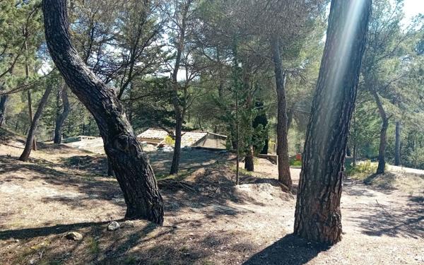 Terrain à vendre    La Bastidonne