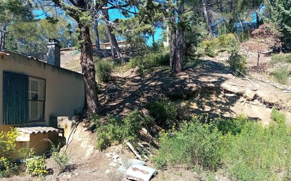 Terrain à vendre    La Bastidonne