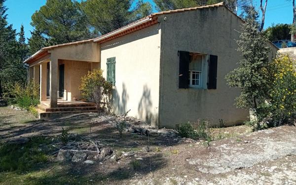 Terrain à vendre    La Bastidonne