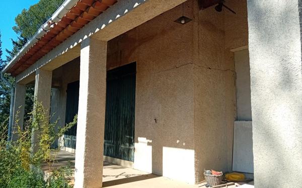 Terrain à vendre    La Bastidonne