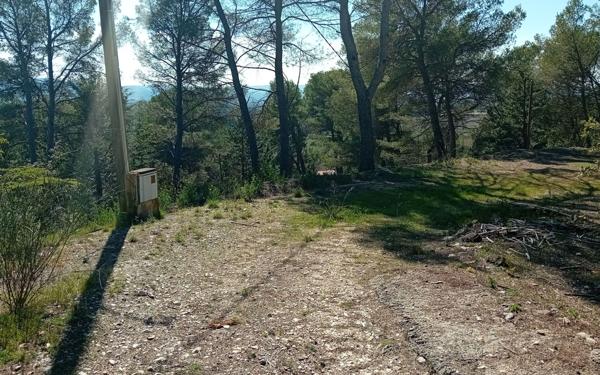Terrain à vendre    La Bastidonne