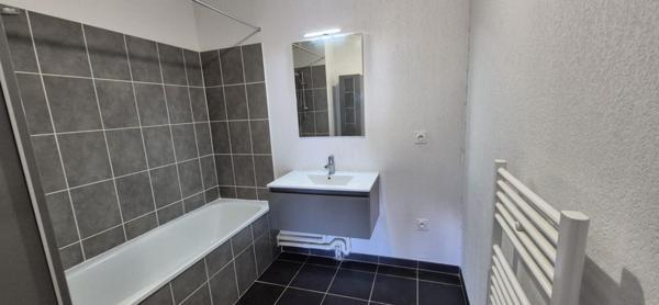 Appartement  3 pièce(s) JUVIGNAC