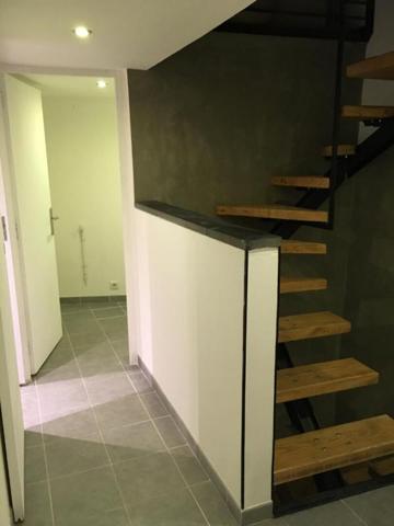 RIANS APPARTEMENT T3 AVEC TERRASSE